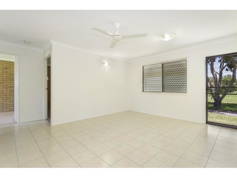 3/11 Card Street, Berserker QLD 4701